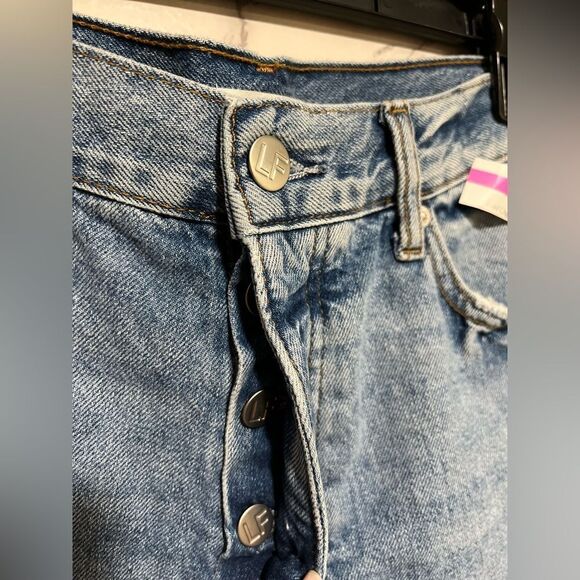 Lovers + Friends Devon High Waist Denim Cutoff Shorts in Islandia - Picture 5 of 12